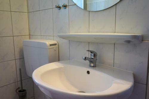 Apartamento "deichhaus" App 3 - Cheyenne - 100 M Zum Strand