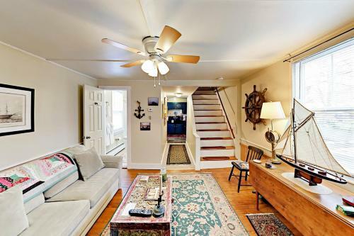 Snug Harbor Grande