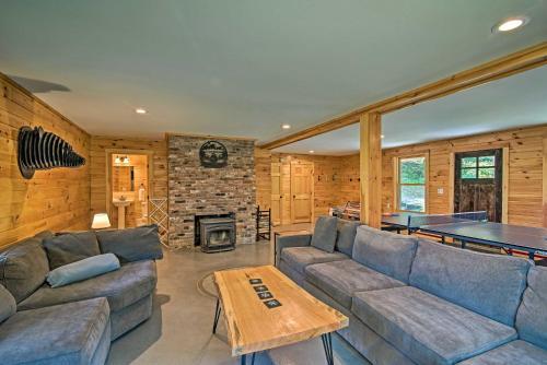 2-acre Lakefront Greenville Home With Cottage And Dock