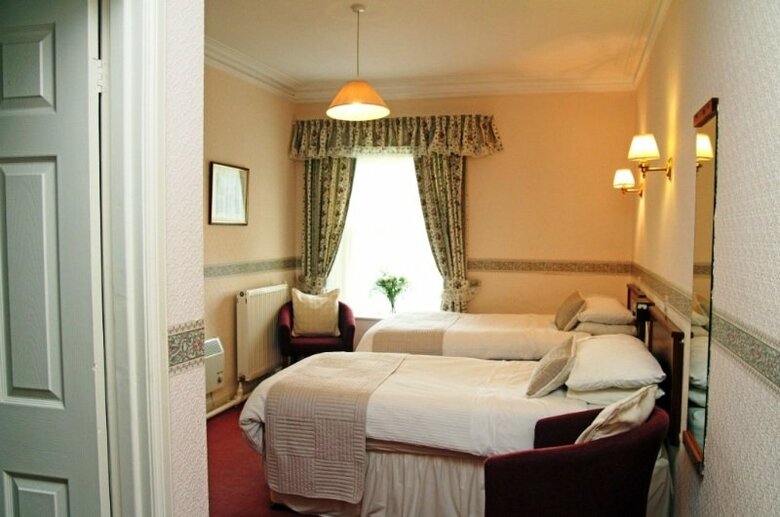 Tankerville Arms Hotel