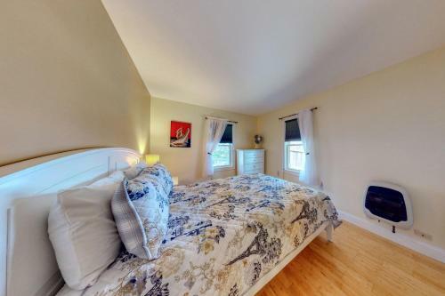 Bayview Cottages & Retreats