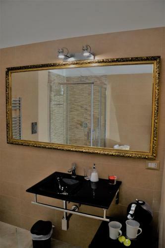 Hostal Domus Sanfelice Suite