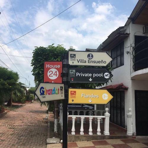 Casa Con Piscina Privada Y Jacuzzi Villa Ensue�o