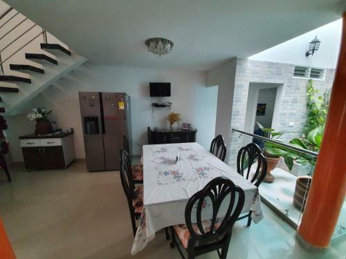 Casa Amplia Con Jacuzzi