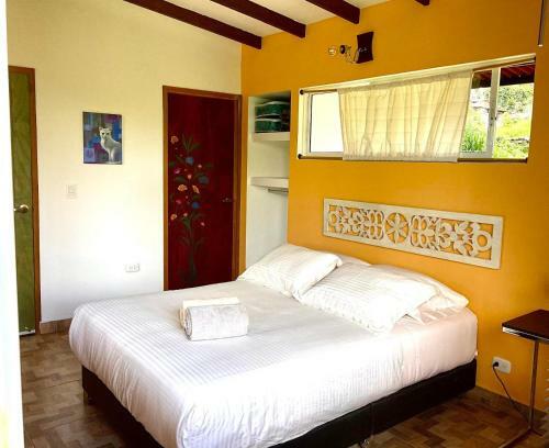 Hostal Casa De Campo Milagros
