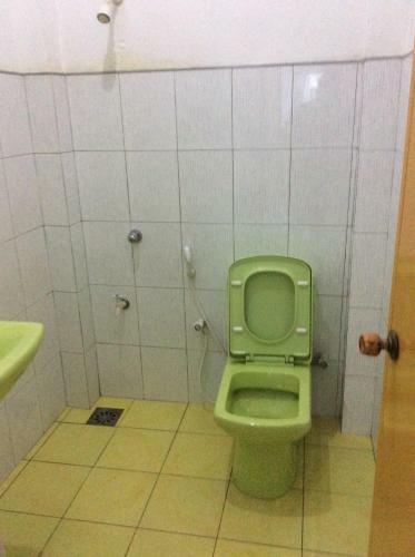 Hostal Sanalee Guest