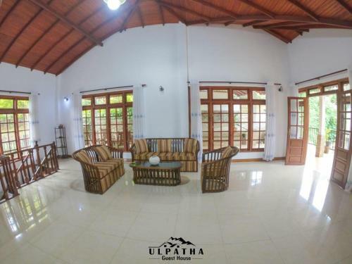 Hostal Ulpatha Guest House