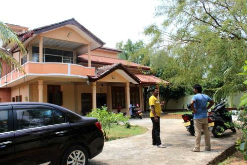 Hostal Ashoka Villa
