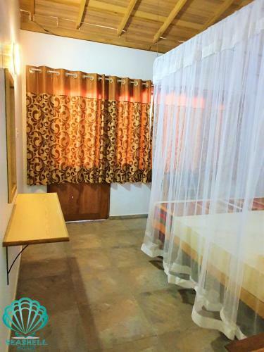 Hostal Seashells Guest House