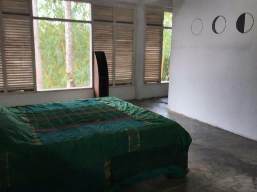 Thelakehostel