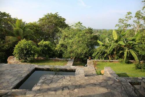 Treehouse Villas Hikkaduwa