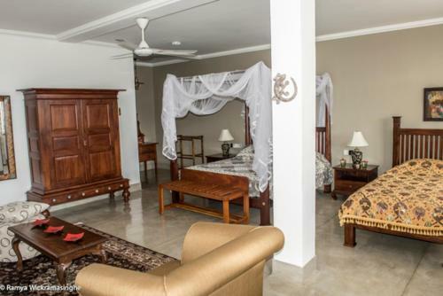 Bed & Breakfast Bougain Villa Luxury "home Stay" In Kandy