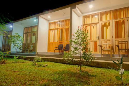Hotel Talalla Leasure Gardern
