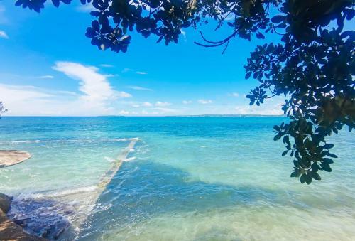 Hotel Warren's Beach Resort San Remigio