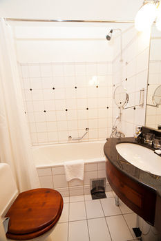 First Hotel Reisen