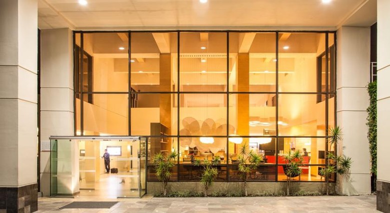 Hotel Fiesta Inn Aeropuerto