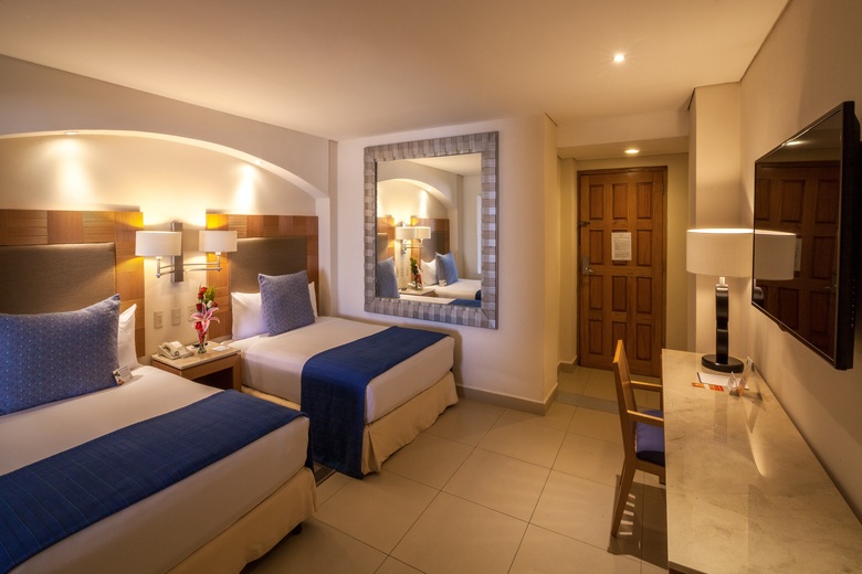 Hotel Crown Pacific Huatulco All Inclusive