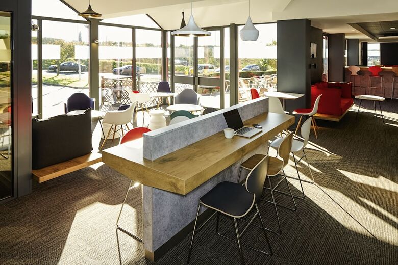 Hotel Ibis London Luton Airport