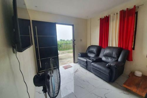 Farm Staycation Office With View Of Mount Arayat!