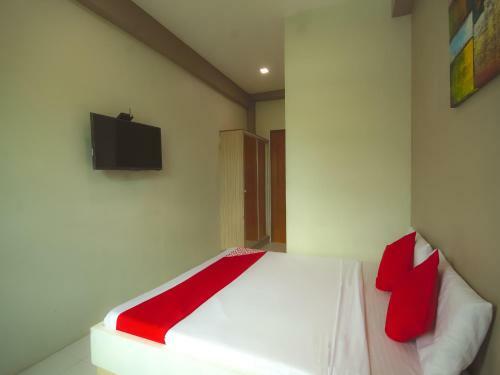 Hotel Vaccinated Staff-oyo 720 Alt Residences