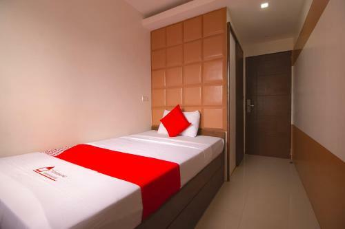Hotel Vaccinated Staff-oyo 673 Mambaling Pension 2