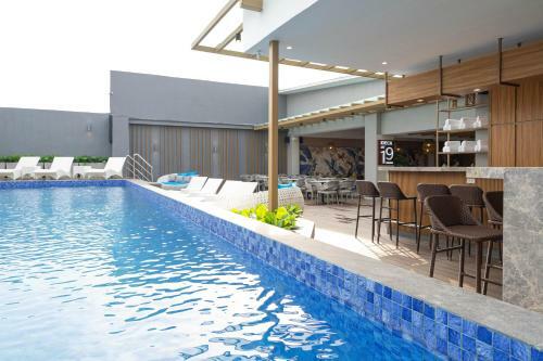 Bayfront Hotel Cebu Capitol Site - Multiple Use Hotel