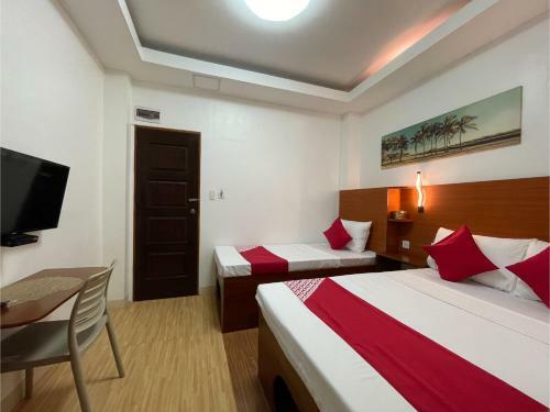 Hotel Vaccinated Staff - Oyo 685 K Fortune Apartelle