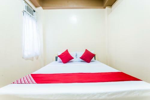 Hotel Vaccinated Staff-oyo 569 Alt Complex