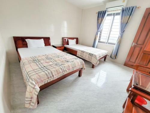 Ph� Qu� Hotel