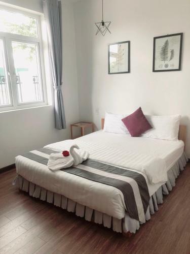 Hotel Sele House