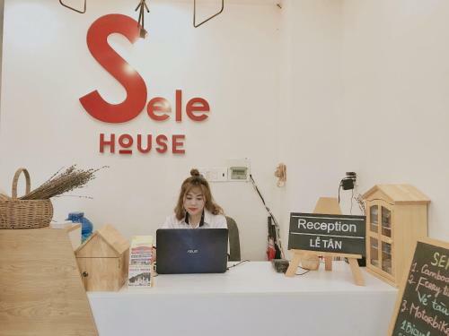 Hotel Sele House