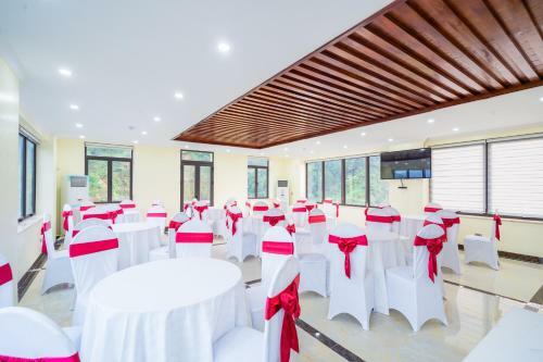 ?inh Gia Hotel