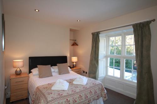 Aberdunant Hall Country Hotel