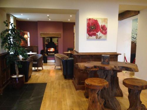 Aberdunant Hall Country Hotel