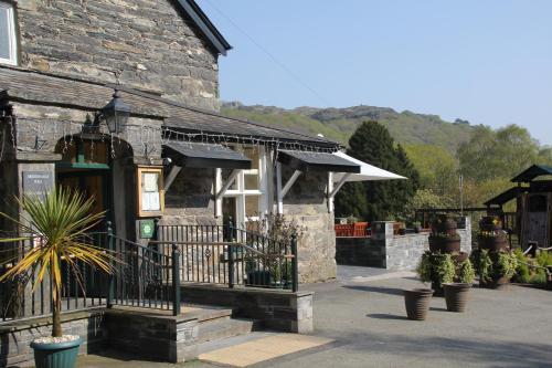 Aberdunant Hall Country Hotel