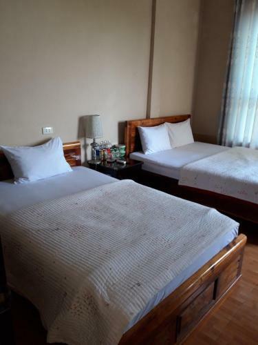 Hostal An H?ng Lakeview Hotel
