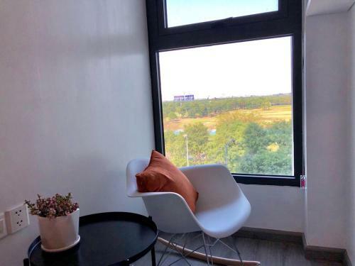 Bom Homes- Ecopark- Service Apartment
