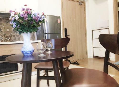 Bom Homes- Ecopark- Service Apartment