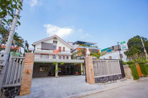 Oyo 882 Lucky Hotel