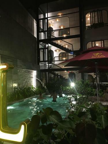 Life Boutique Hotel