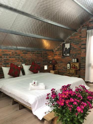 Green Garden Bungalow