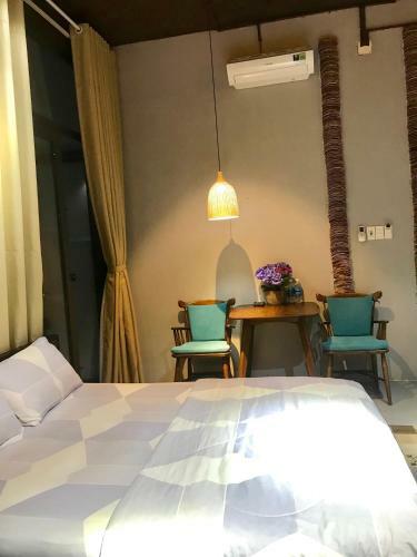 Hostal Ng�i House
