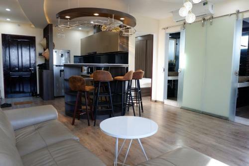 Luxury Apartment View My Khe Beach 2-3bedroom