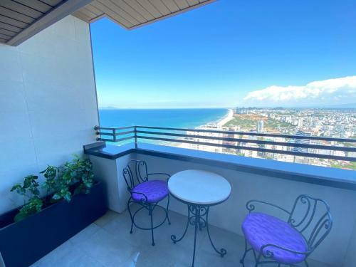 Apartamento C?n H? Bi?n M??ng Thanh ?� N?ng