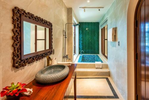New & Stylish 5bdr Villa With Pool, Karaoke Room, Bbq