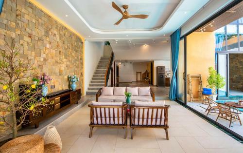 New & Stylish 5bdr Villa With Pool, Karaoke Room, Bbq