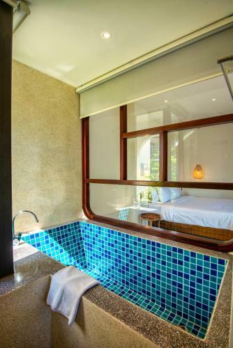 New & Stylish 5bdr Villa With Pool, Karaoke Room, Bbq
