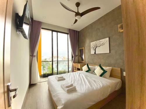 Seven House - Hotel & Apartment