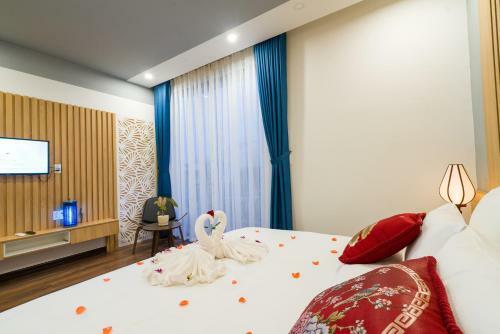 Hoi An Grace River Villa
