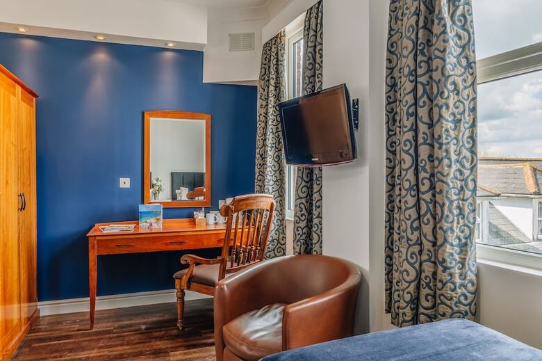 Westcliff Hotel